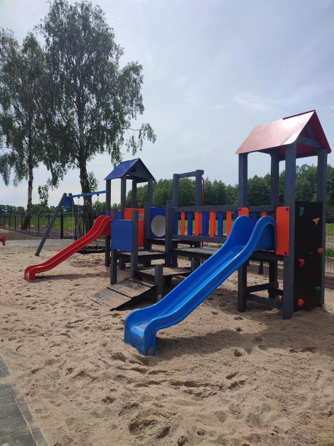 Zielonka Relaks Vila Rusinowo  Exterior foto